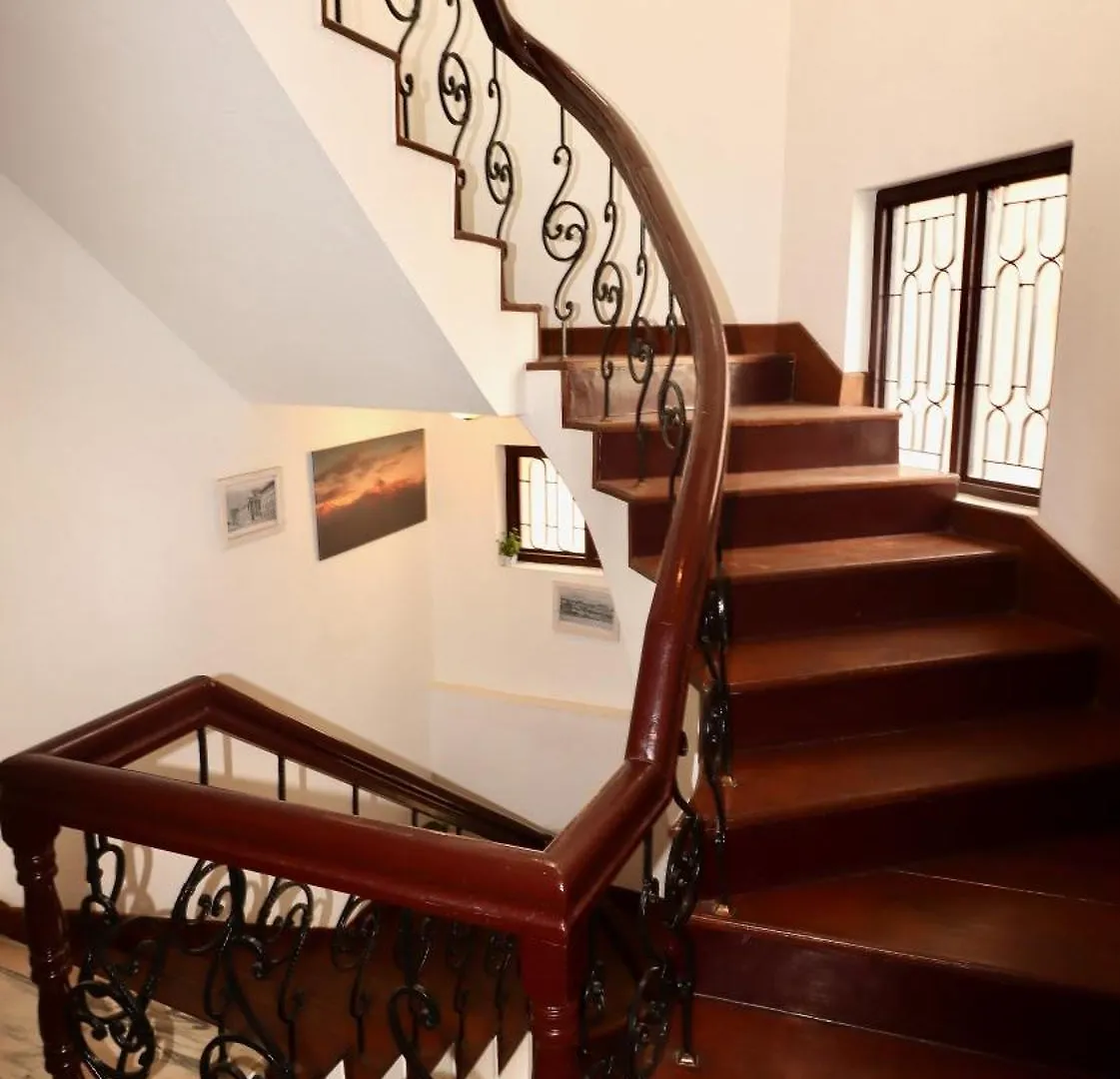 Wanderer'S Home Chabahil - A Home Away From Home Katmandú