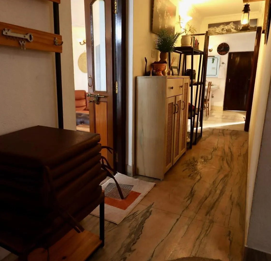 Wanderer'S Home Chabahil - A Home Away From Home カトマンズ ヴィラ